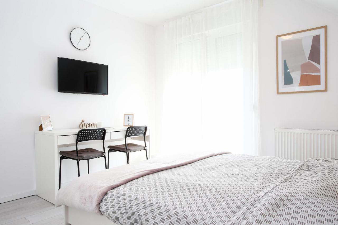 White Rooms Arena 萨格勒布 外观 照片